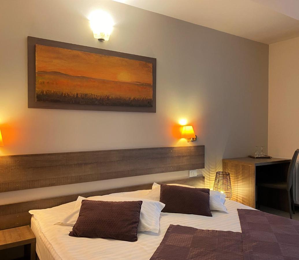 Greenhill Brasov Bagian luar foto